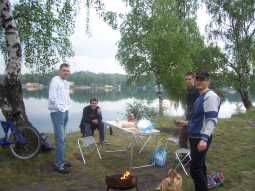 PL_CMDR Blue R robi fotk, a od prawej:
PL_Browni
PL_Pawliczek
PL_Marco
PL_U-96
